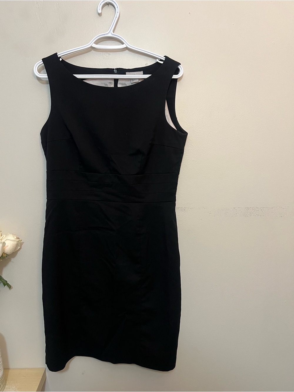 H&M Black Sleeveless Sheath Dress